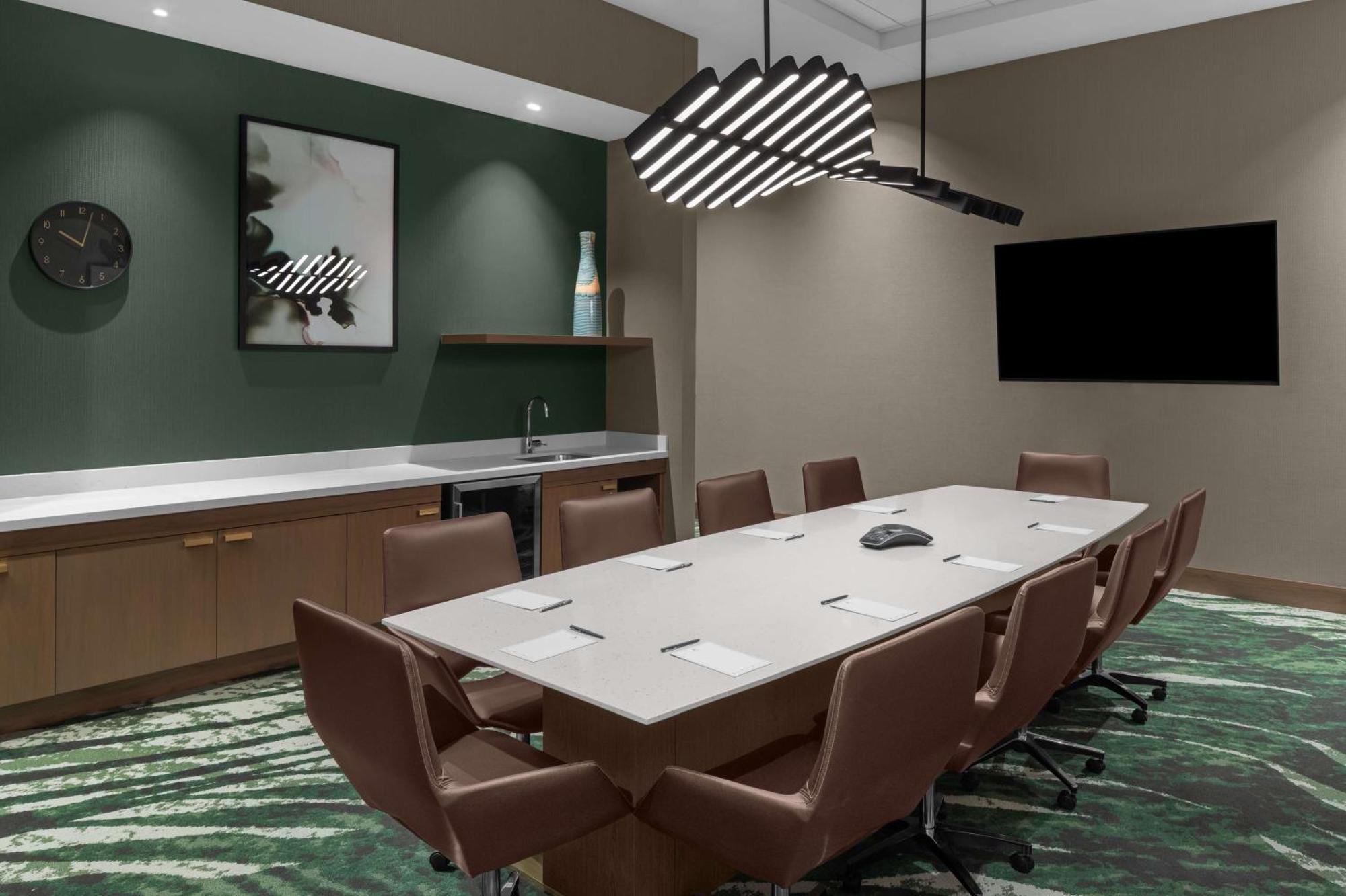 Embassy Suites By Hilton Madison Downtown 외부 사진