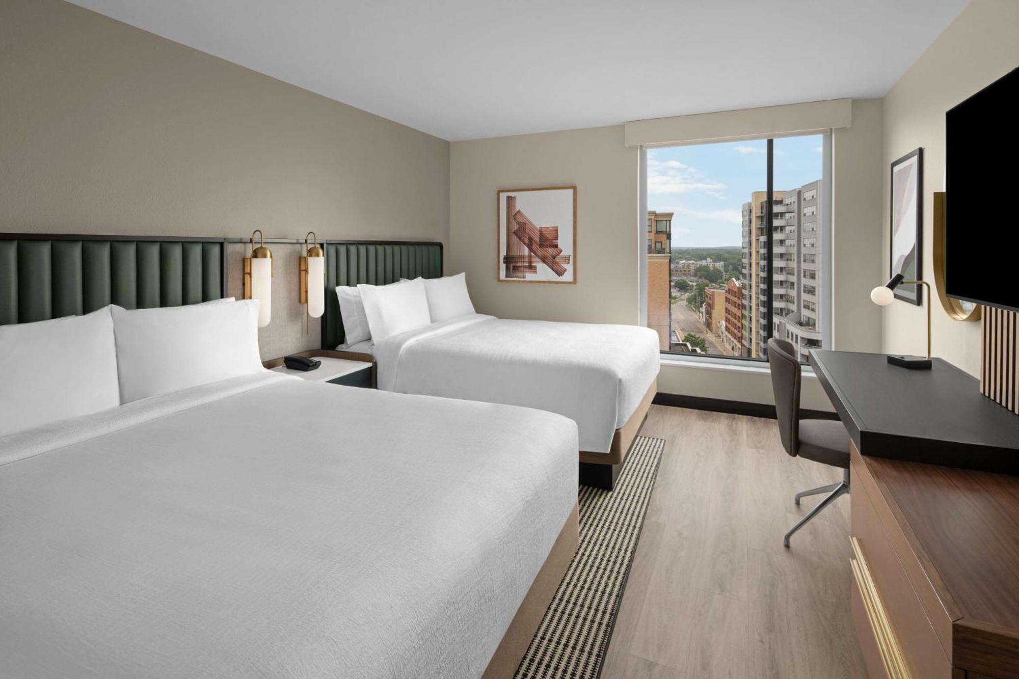 Embassy Suites By Hilton Madison Downtown 외부 사진