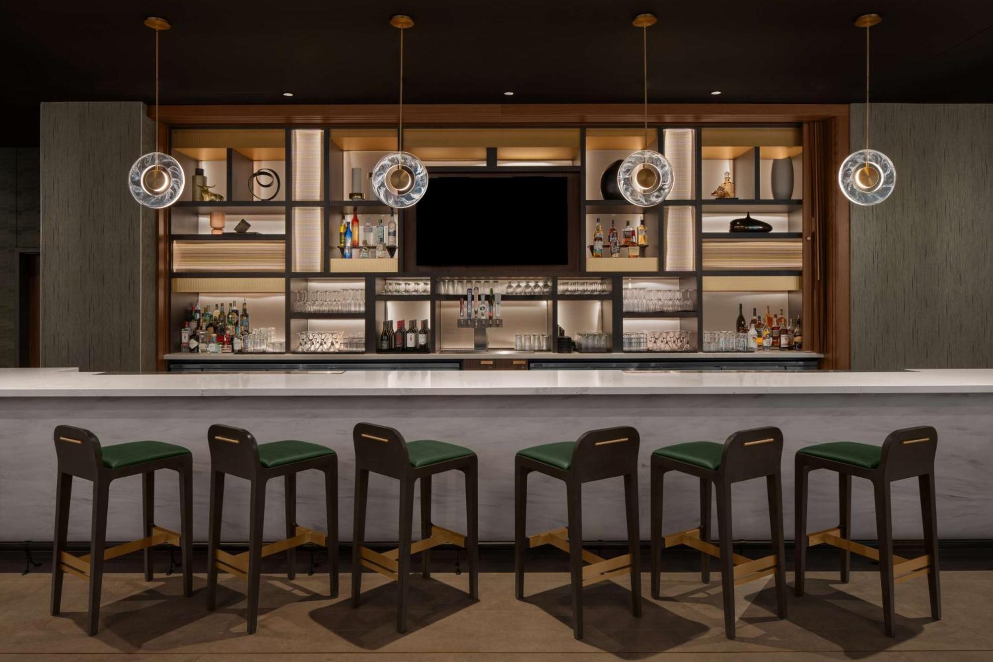 Embassy Suites By Hilton Madison Downtown 외부 사진